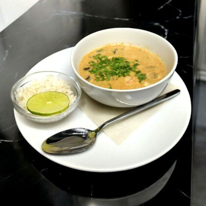 Тайский острый суп с морепродуктами "Том-ям"