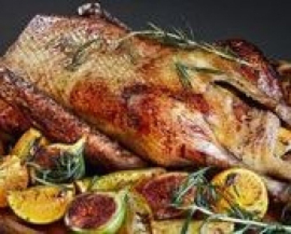 Гусь с гречкой и яблоками