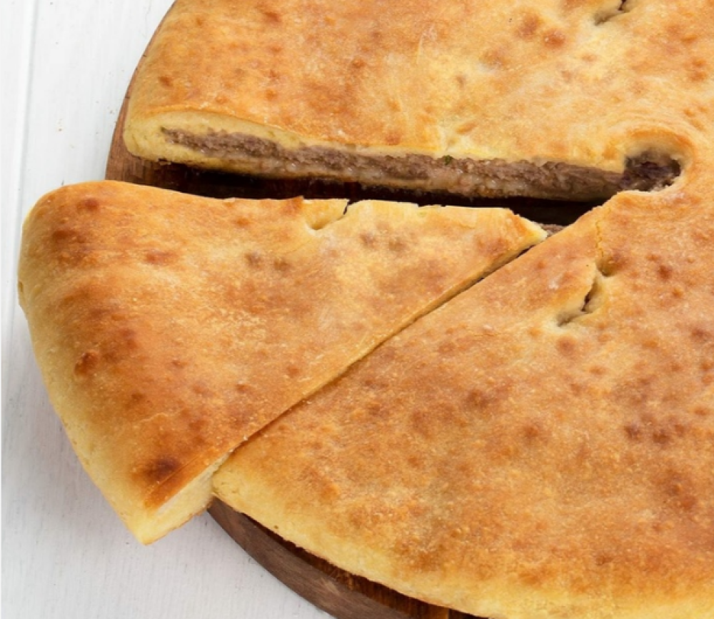 Осетинский пирог «Мясной» с говядиной и свининой