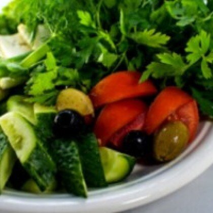 Овощи свежие с зеленью