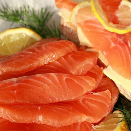 Лосось слабой соли со свежим укропом