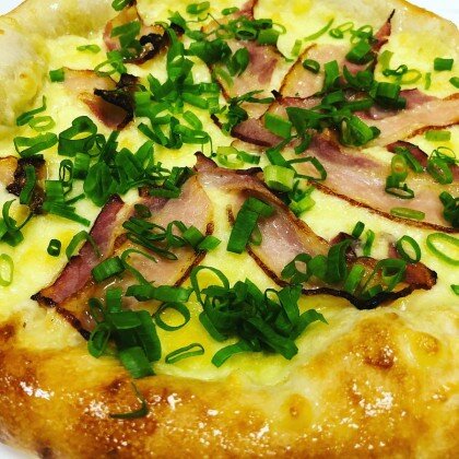 Хачапури с беконом и сыром