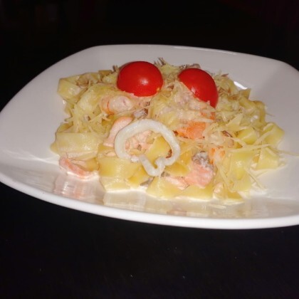 Фетучини с морепродуктами.