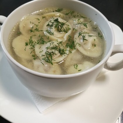 Пельмени в бульоне