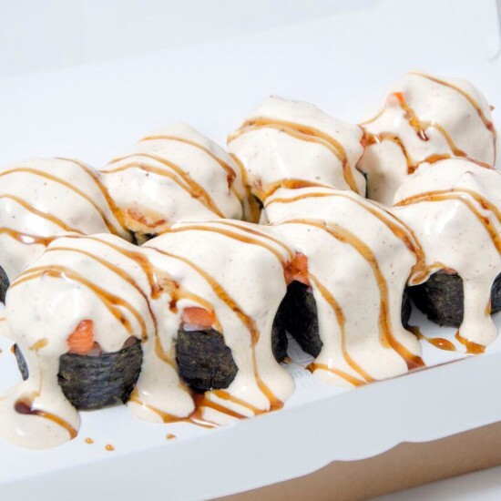 Ролл сливочный с лососем