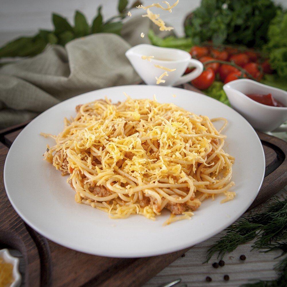 Спагетти с мясным соусом