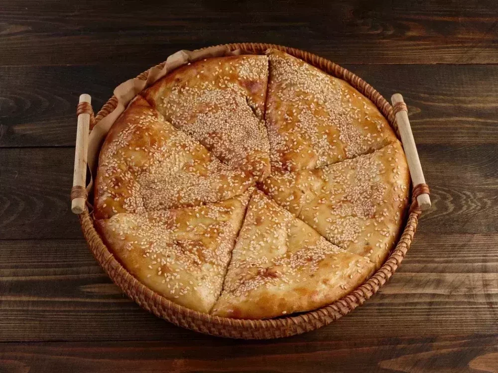 Хачапури с зеленью и сыром