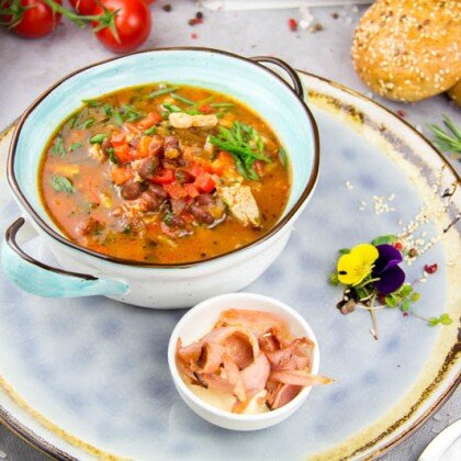 Итальянский томатный суп с телятиной