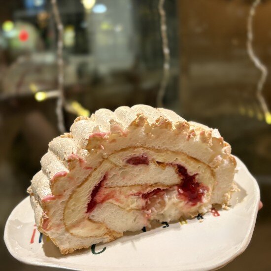 Меренговый рулет