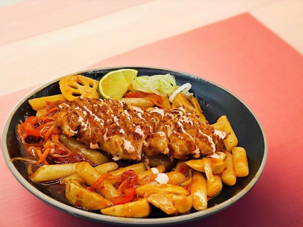 Токпокки с курицей Кацу