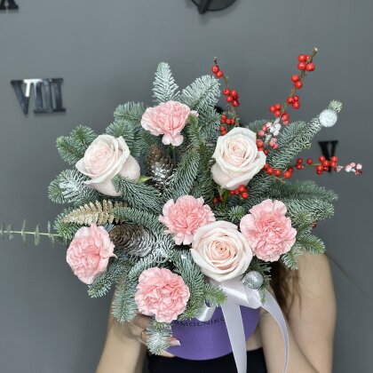 Зимняя композиция с нобилисом и цветами 💕