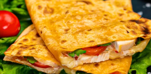 Кесадилья с курицей