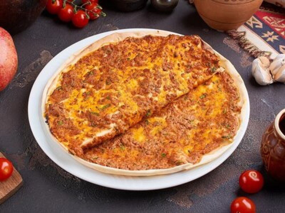 Ламаджо с говядиной