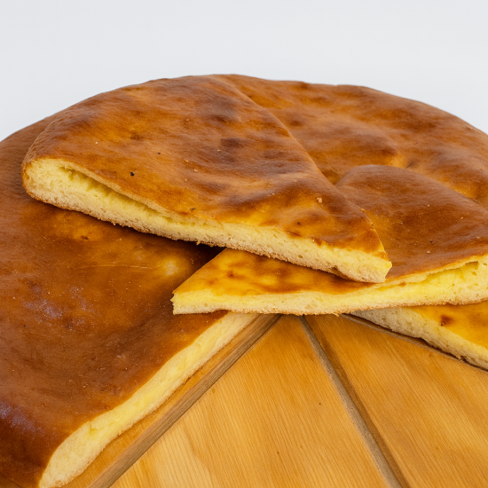 Пирог осетинский с сыром и картошкой