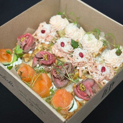 Бокс "Тапас на картофельной вафле"