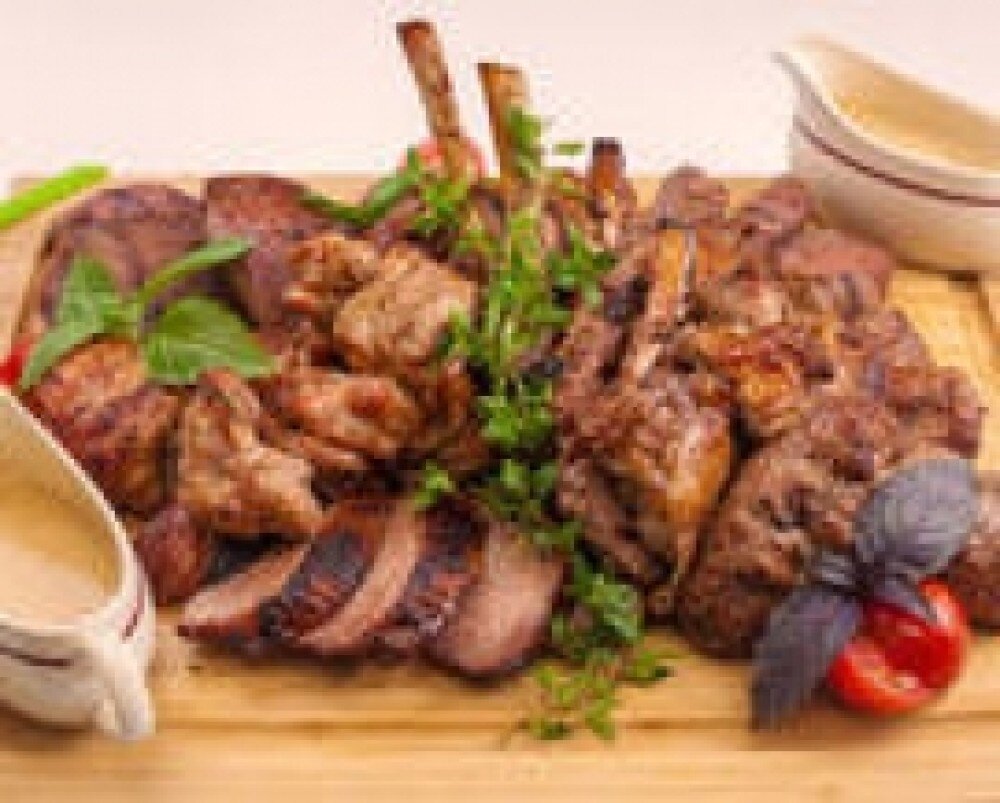 Мясной микс на гриле + овощи