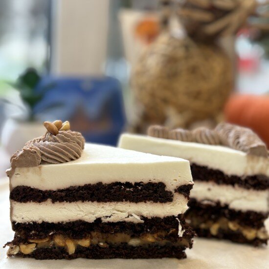 Торт Сникерс