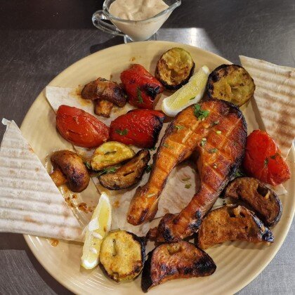 Стейк сёмга на мангале