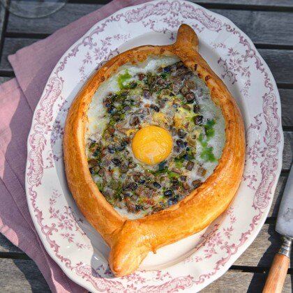 Хачапури по-аджарски с грибами