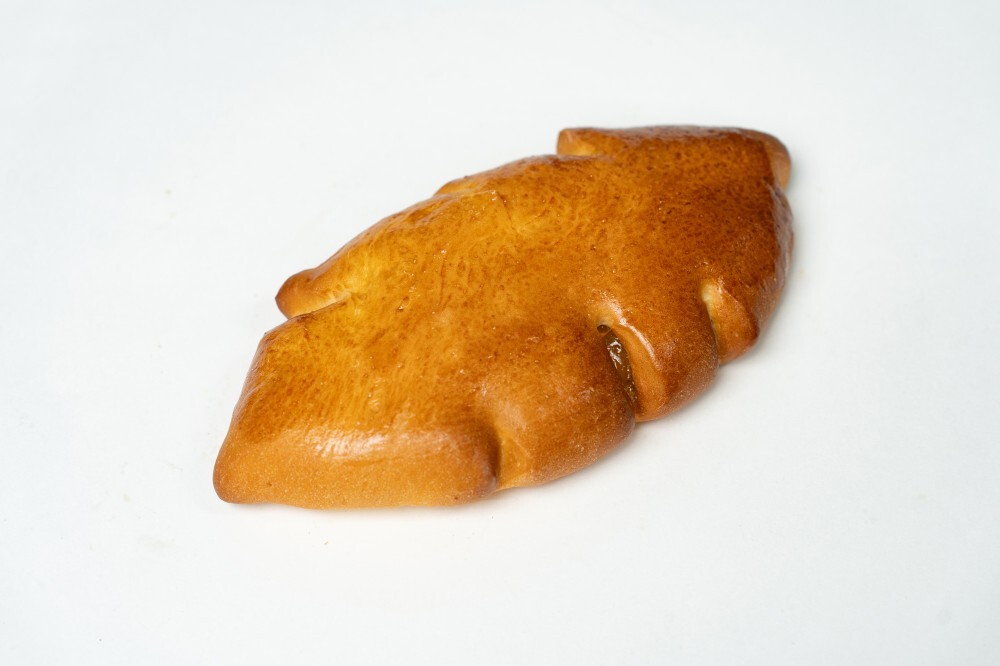 Булочка с грушей