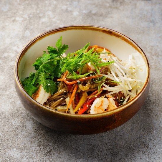 Вок соба с креветками