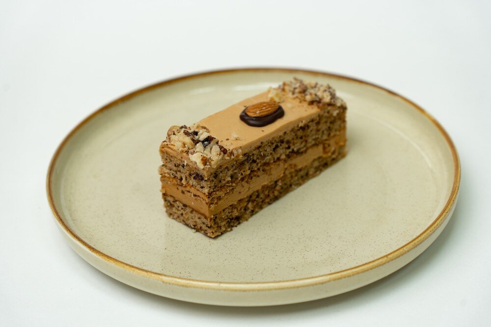 Пирожное ореховое