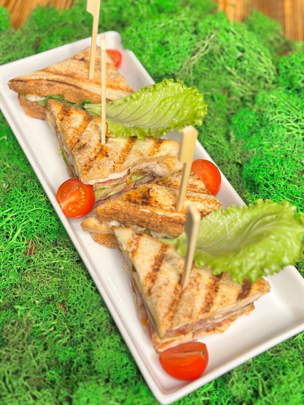 С курицей и беконом
