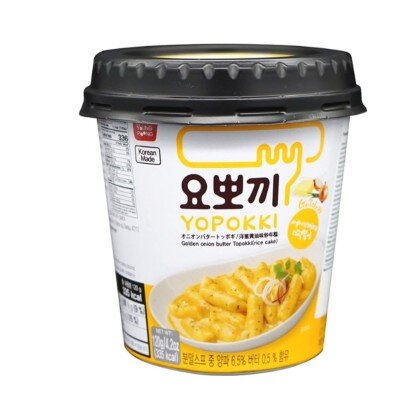 Токпокки (корейские рисовые клецки) в сливочно-луковом соусе