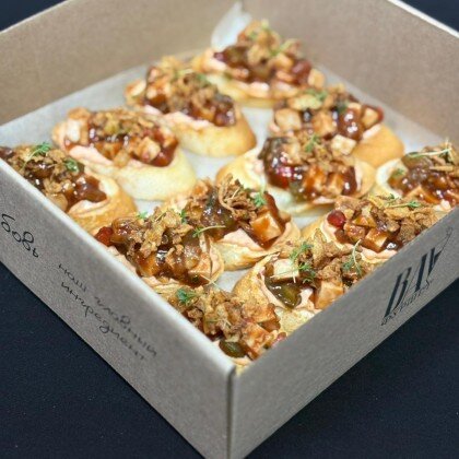 Бокс "Брускетта с цыпленком и печеными овощами"