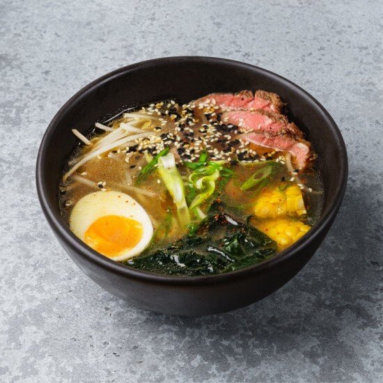 Рамен с ростбифом