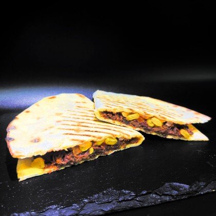 Кесадилья с рваной говядиной