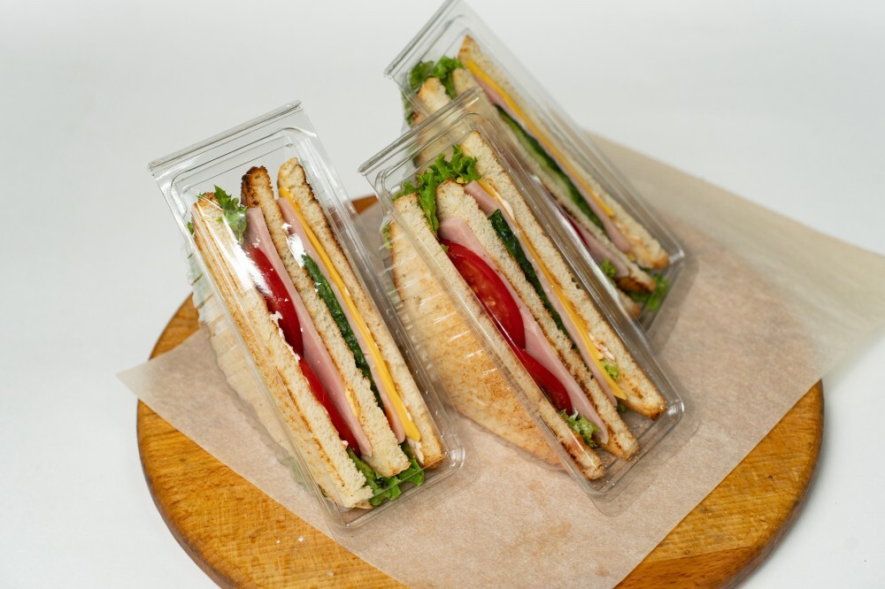 Сендвич с ветчиной