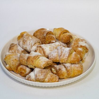 Выпечка"Круассаны с фруктовой начинкой"