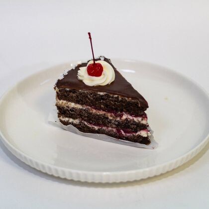 ПИРОЖНОЕ «ВИШНЁВОЕ»