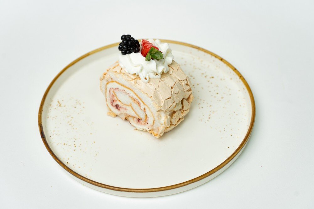 Меренговый рулет