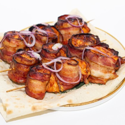 Рулет куриный в беконе