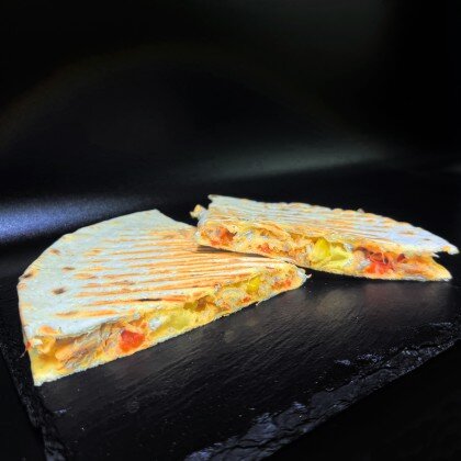 Кесадилья с рваной курицей