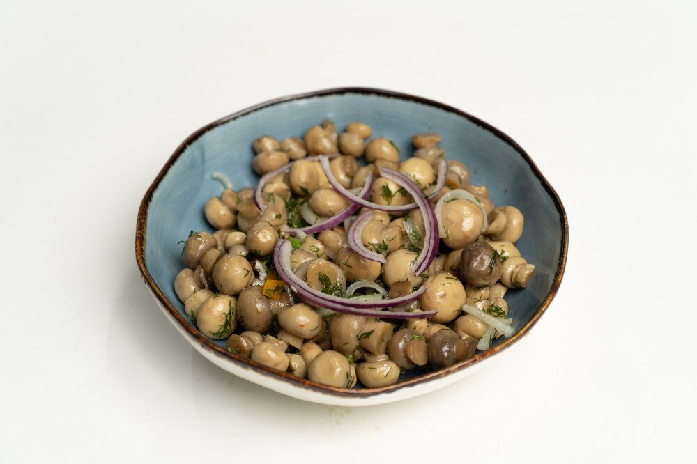 Шампиньоны маринованные